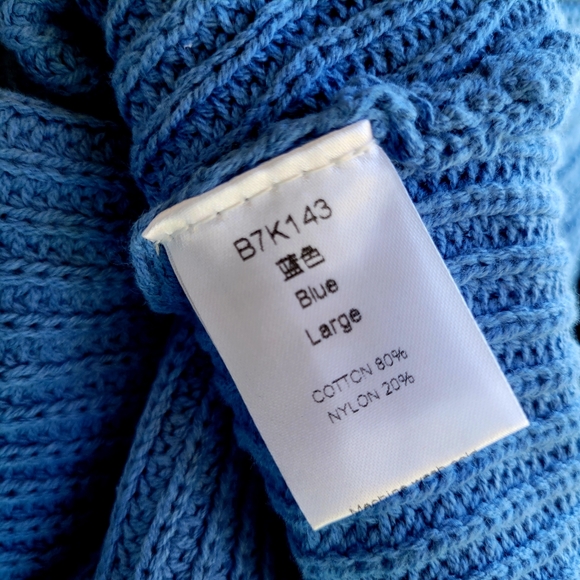 Koinshha Crew Neck Turtleneck Sweater - Picture 2 of 9